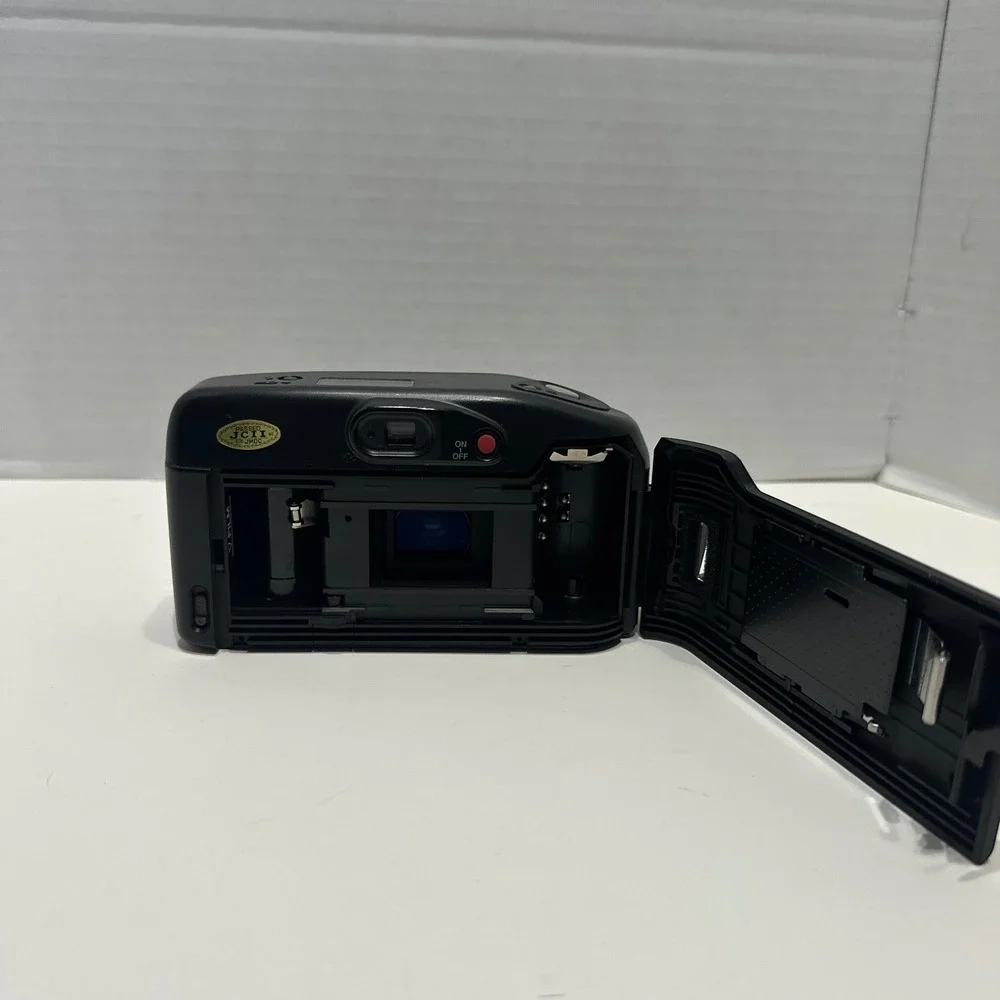Canon Sure Shot Zoom-S 35mm Film Camera 38-60mm f/3.8-5.6 Japan Untested